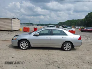 2006 Honda Accord EX-L z VIN 1HGCM66536A063170, wystawiony jako IAAI lot #42289365 z przebiegiem 110 317 mil mil oraz . Historia ofert i sprzedaży dostępna na DreamBid. Obrazek 14.
