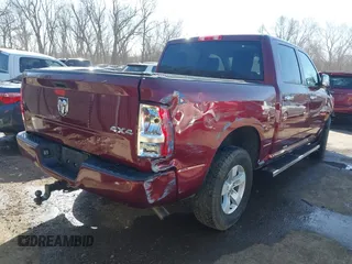 2017 Ram 1500 Express z VIN 1C6RR7KG9HS764758, wystawiony jako IAAI lot #41740070 z przebiegiem 45 194 mil mil oraz . Historia ofert i sprzedaży dostępna na DreamBid. Obrazek 4.