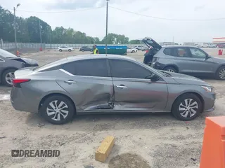 2020 Nissan Altima S z VIN 1N4BL4BV7LC217523, wystawiony jako IAAI lot #42166031 z przebiegiem 105 349 mil mil oraz . Historia ofert i sprzedaży dostępna na DreamBid. Obrazek 13.