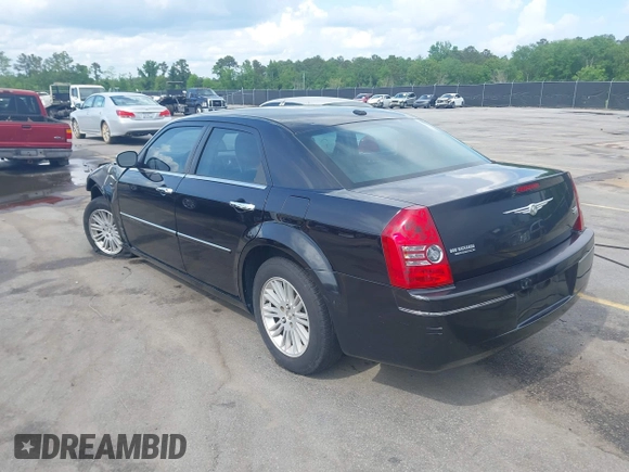 2010 Chrysler 300 Touring with VIN 2C3CA5CV3AH195530, listed as a IAAI auction lot 42103512 with 291,724 mi miles and . Bid and sale history available at DreamBid. Image 3.