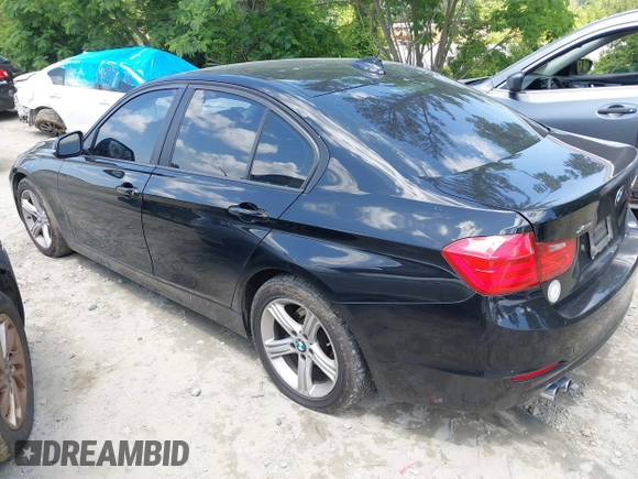 2013 BMW 3 Series 328i xDrive with VIN WBA3B5G53DNS03606, listed as a IAAI auction lot 42210078 with 223,056 mi miles and . Bid and sale history available at DreamBid. Image 3.