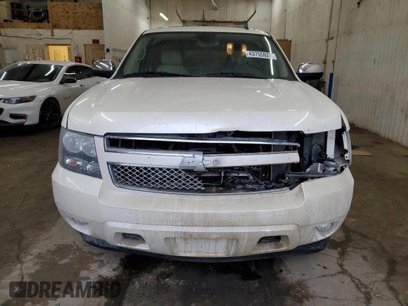2008 Chevrolet Suburban LTZ with VIN 1GNFK16368R193216, listed as a Copart auction lot 43755925 with 222,905 mi miles and Salvage Title. Bid and sale history available at carsss.com. Image 5.