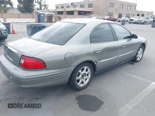 2001 Mercury Sable LS with VIN 1MEHM55S31G600405, listed as a IAAI auction lot 42175214 with 196,492 mi miles and . Bid and sale history available at carsss.com. Image 4.