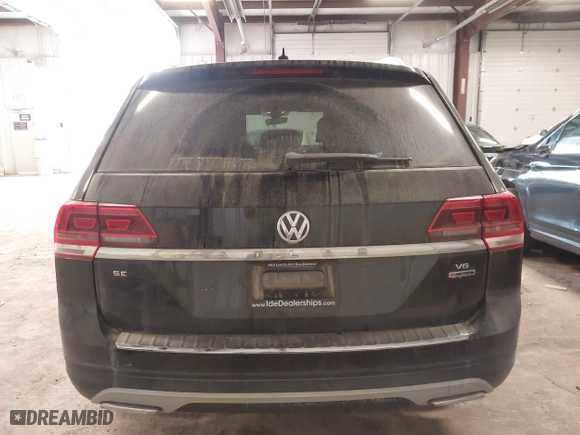 2018 Volkswagen Atlas 3.6L V6 SE with VIN 1V2LR2CA8JC513109, listed as a IAAI auction lot 41820598 with 69,532 mi miles. Bid and sale history available at carsss.com. Image 16.