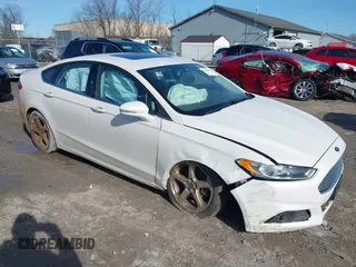 2014 Ford Fusion SE with VIN 3FA6P0H98ER168460, listed as a IAAI auction lot 41948476 with 186,258 mi miles and . Bid and sale history available at carsss.com. Image 6.