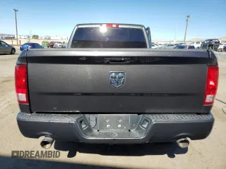 2018 Ram 1500 Express z VIN 3C6JR6AT8JG194710, wystawiony jako Copart lot #76321214 z przebiegiem 77 168 mil mil oraz Szkoda całkowita • Salvage title. Historia ofert i sprzedaży dostępna na DreamBid. Obrazek 6.