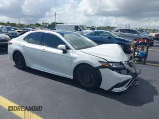 2024 Toyota Camry TRD с VIN 4T1KZ1AK2RU098373, выставлен на аукционе IAAI как лот 42187848 с пробегом 13 035 миль миль и . История ставок и продаж доступна на DreamBid. Изображение 1.