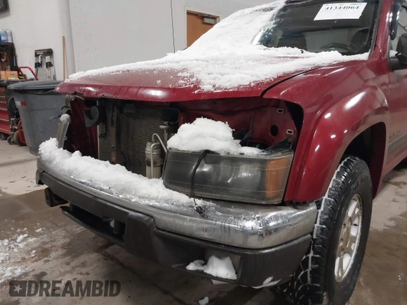 2004 Chevrolet Colorado LS Z71 with VIN 1GCDT196048190573, listed as a IAAI auction lot 41344064 with 292,346 mi miles. Bid and sale history available at carsss.com. Image 6.