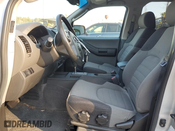 2005 Nissan Xterra SE z VIN 5N1AN08W55C613800, wystawiony jako Copart lot #75808284 z przebiegiem 135 127 mil mil oraz Szkoda całkowita • Salvage title. Historia ofert i sprzedaży dostępna na DreamBid. Obrazek 7.