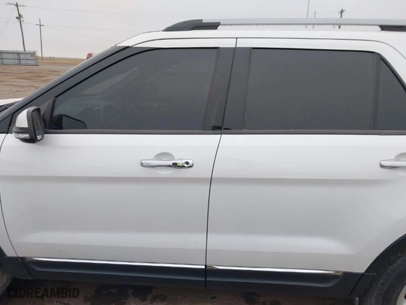 2014 Ford Explorer Limited with VIN 1FM5K8F88EGA17280, listed as a IAAI auction lot 41550592 with 144,494 mi miles. Bid and sale history available at carsss.com. Image 14.