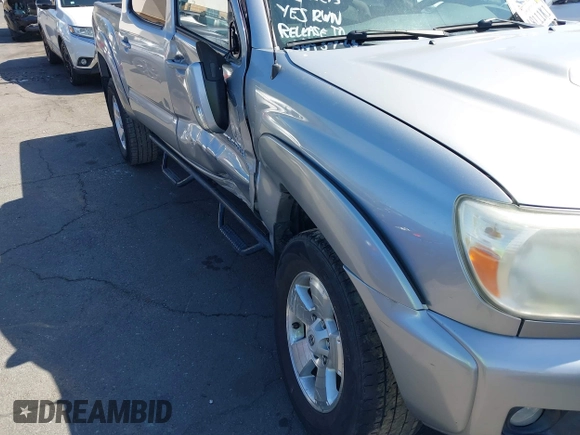 2014 Toyota Tacoma PreRunner with VIN 5TFJU4GN3EX051198, listed as a IAAI auction lot 41764088 with 126,259 mi miles. Bid and sale history available at carsss.com. Image 17.