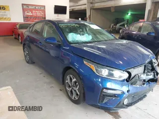 2020 Kia Forte LXS z VIN 3KPF24AD3LE225442, wystawiony jako IAAI lot #42012475 z przebiegiem 43 686 mil mil oraz . Historia ofert i sprzedaży dostępna na DreamBid. Obrazek 1.