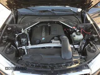 2017 BMW X5 xDrive35i z VIN 5UXKR0C55H0U51974, wystawiony jako Copart lot #52109755 z przebiegiem 128 540 mil mil oraz Szkoda całkowita • Salvage title. Historia ofert i sprzedaży dostępna na DreamBid. Obrazek 12.