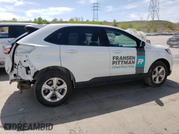 2024 Ford Edge SE z VIN 2FMPK4G92RBA22707, wystawiony jako Copart lot #56292565 z przebiegiem 44 681 mil mil oraz Szkoda całkowita • Salvage title. Historia ofert i sprzedaży dostępna na DreamBid. Obrazek 3.