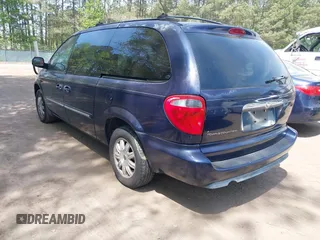 2005 Chrysler Town & Country Touring with VIN 2C8GP54L95R181669, listed as a IAAI auction lot 42065243 with 183,285 mi miles. Bid and sale history available at carsss.com. Image 3.