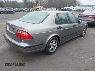 2004 Saab 9-5 Arc with VIN YS3ED49A143512764, listed as a IAAI auction lot 41866789 with 114,796 mi miles. Bid and sale history available at carsss.com. Image 4.
