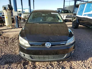 2013 Volkswagen Jetta Hybrid SE with VIN 3VW637AJ3DM303498, listed as a Copart auction lot 63505045 with 160,777 mi miles and Clean title. Bid and sale history available at DreamBid. Image 5.