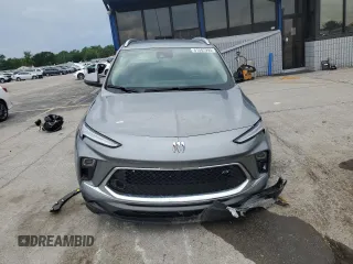 2024 Buick Encore GX Sport Touring с VIN KL4AMDSL7RB027957, выставлен на аукционе Copart как лот 61582995 с пробегом 41 536 миль миль и Списание • Salvage title. История ставок и продаж доступна на DreamBid. Изображение 5.