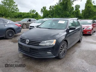 2016 Volkswagen Jetta Sport z VIN 3VWD17AJ5GM244200, wystawiony jako IAAI lot #42340056 z przebiegiem 111 012 mil mil oraz . Historia ofert i sprzedaży dostępna na DreamBid. Obrazek 6.