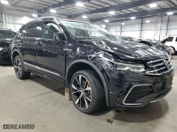 2022 Volkswagen Tiguan SEL R-Line with VIN 3VV4B7AX9NM141266, listed as a Copart auction lot 85086634 with 20,465 mi miles and Salvage Title. Bid and sale history available at carsss.com. Image 4.