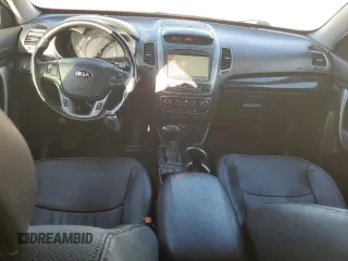 2015 Kia Sorento SX Limited z VIN 5XYKWDA76FG622700, wystawiony jako Copart lot #44179655 z przebiegiem 193 089 mil mil oraz Szkoda całkowita • Salvage title. Historia ofert i sprzedaży dostępna na DreamBid. Obrazek 8.