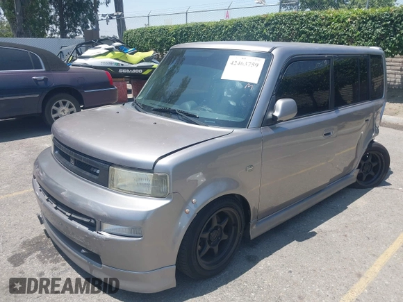 2006 Scion xB z VIN JTLKT324064103023, wystawiony jako IAAI lot #42463759 z przebiegiem Nie podano mil oraz . Historia ofert i sprzedaży dostępna na DreamBid. Obrazek 2.