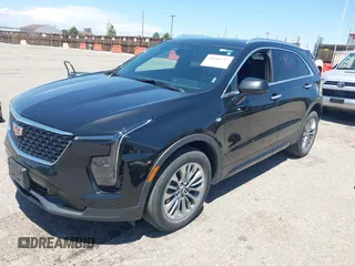 2024 Cadillac XT4 AWD Premium Luxury z VIN 1GYFZDR44RF144801, wystawiony jako IAAI lot #42646613 z przebiegiem 37 358 mil mil oraz . Historia ofert i sprzedaży dostępna na DreamBid. Obrazek 18.