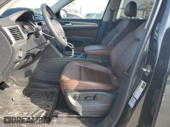 2021 Volkswagen Atlas SE с VIN 1V2WR2CA1MC608693, выставлен на аукционе Copart как лот 60172935 с пробегом 83 401 миль миль и Списание • Salvage title. История ставок и продаж доступна на DreamBid. Изображение 7.