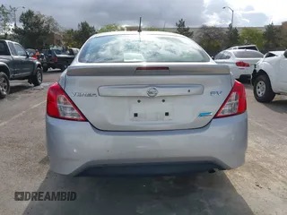 2015 Nissan Versa SV with VIN 3N1CN7AP0FL829247, listed as a IAAI auction lot 42068439 with 177,040 mi miles. Bid and sale history available at carsss.com. Image 16.