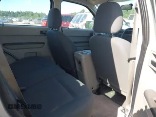 2008 Ford Escape XLS с VIN 1FMCU02Z88KC70862, выставлен на аукционе IAAI как лот 42552892 с пробегом 90 241 миль миль и . История ставок и продаж доступна на DreamBid. Изображение 8.