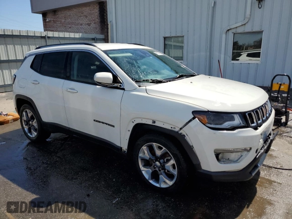 2018 Jeep Compass Limited with VIN 3C4NJCCB4JT406675, listed as a Copart auction lot 48693095 with 101,571 mi miles and Salvage Title. Bid and sale history available at carsss.com. Image 4.