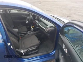 2019 Kia Forte LXS z VIN 3KPF24AD6KE041448, wystawiony jako IAAI lot #42035571 z przebiegiem 128 536 mil mil oraz . Historia ofert i sprzedaży dostępna na DreamBid. Obrazek 5.