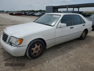 1995 Mercedes-Benz S 320 z VIN WDBGA33E2SA203147, wystawiony jako Copart lot #59230025 z przebiegiem 239 139 mil mil oraz Tytuł czysty. Historia ofert i sprzedaży dostępna na DreamBid. Obrazek 1.