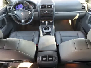 2004 Porsche Cayenne with VIN WP1AA29P54LA21975, listed as a Copart auction lot 88921045 with 119,705 mi miles and Clean Title. Bid and sale history available at carsss.com. Image 8.