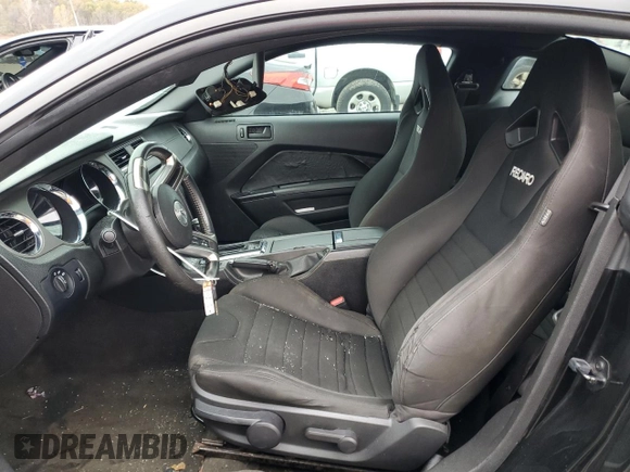 2013 Ford Mustang V6 with VIN 1ZVBP8AM7D5207785, listed as a Copart auction lot 80505444 with 180,901 mi miles and Salvage title. Bid and sale history available at DreamBid. Image 7.