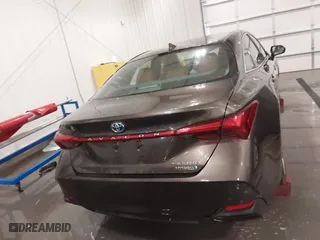 2019 Toyota Avalon Hybrid Limited with VIN 4T1B21FB3KU007114, listed as a IAAI auction lot 41658316 with 127,785 mi miles. Bid and sale history available at carsss.com. Image 16.