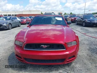 2013 Ford Mustang V6 with VIN 1ZVBP8EM6D5281421, listed as a IAAI auction lot 42387458 with 212,759 mi miles and . Bid and sale history available at DreamBid. Image 12.