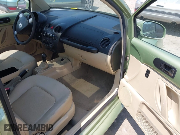 2006 Volkswagen Beetle с VIN 3VWRR31C26M406792, выставлен на аукционе IAAI как лот 42251613 с пробегом 274 908 миль миль и . История ставок и продаж доступна на DreamBid. Изображение 5.