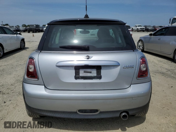 2010 MINI Hardtop with VIN WMWMF3C51ATZ22878, listed as a Copart auction lot 53173855 with 80,740 mi miles and Clean Title. Bid and sale history available at DreamBid. Image 6.