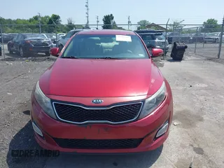 2015 Kia Optima LX z VIN 5XXGM4A72FG407864, wystawiony jako IAAI lot #42295392 z przebiegiem 177 485 mil mil oraz . Historia ofert i sprzedaży dostępna na DreamBid. Obrazek 6.