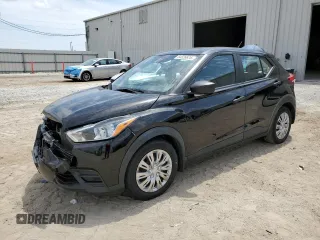 2020 Nissan Kicks S z VIN 3N1CP5BV4LL557342, wystawiony jako Copart lot #54326675 z przebiegiem 55 224 mil mil oraz Szkoda całkowita • Salvage title. Historia ofert i sprzedaży dostępna na DreamBid. Obrazek 1.