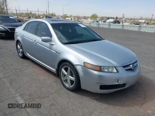 2005 Acura TL with VIN 19UUA66225A042361, listed as a IAAI auction lot 41795900 with 236,371 mi miles. Bid and sale history available at carsss.com. Image 1.