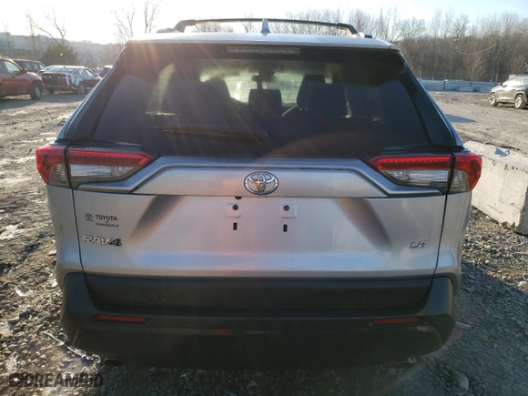 2021 Toyota RAV4 LE with VIN 2T3H1RFV4MC088478, listed as a Copart auction lot 42330065 with 63,109 mi miles and Salvage Title. Bid and sale history available at carsss.com. Image 6.