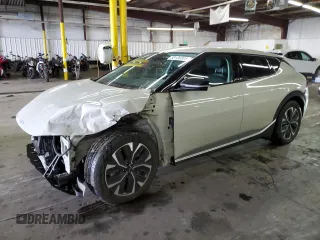 2024 Kia EV6 Wind with VIN KNDC3DLC1R5195950, listed as a Copart auction lot 88136805 with 6,037 mi miles and Salvage Title. Bid and sale history available at carsss.com. Image 1.