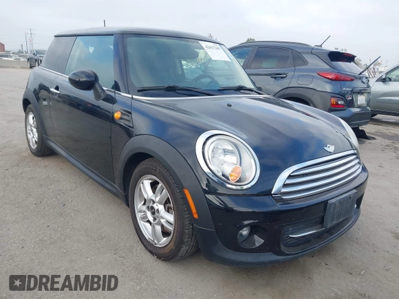 2011 MINI Hardtop with VIN WMWSU3C50BT098905, listed as a IAAI auction lot 42637688 with 118,389 mi miles and . Bid and sale history available at DreamBid. Image 1.