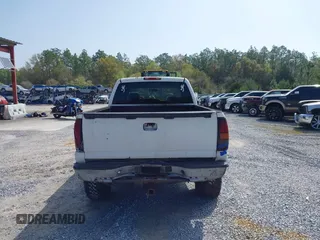 2007 GMC Sierra 2500HD Classic SLT with VIN 1GTHK23D97F152938, listed as a IAAI auction lot 41933419 with 1 mi miles. Bid and sale history available at carsss.com. Image 15.