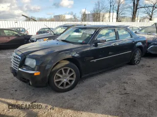 2009 Chrysler 300 z VIN 2C3LK63T09H551459, wystawiony jako Copart lot #84006334 z przebiegiem 151 524 mil mil oraz Szkoda całkowita • Salvage title. Historia ofert i sprzedaży dostępna na DreamBid. Obrazek 1.