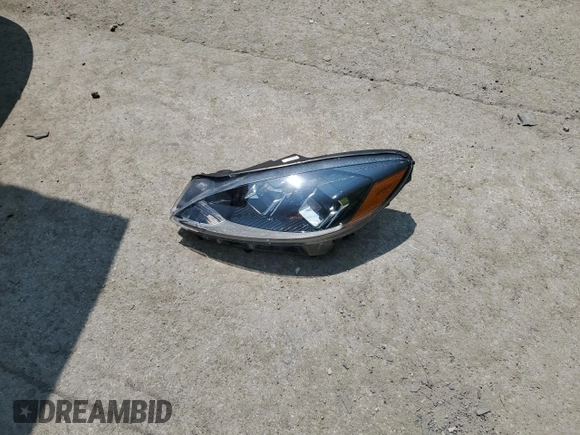 2022 Ford Escape SE with VIN 1FMCU9G68NUB72093, listed as a Copart auction lot 59120035 with 33,049 mi miles and Salvage title. Bid and sale history available at DreamBid. Image 13.