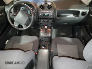 2010 Jeep Patriot Sport z VIN 1J4NF1GB8AD620620, wystawiony jako Copart lot #86930024 z przebiegiem 110 182 mil mil oraz Szkoda całkowita • Salvage title. Historia ofert i sprzedaży dostępna na DreamBid. Obrazek 8.