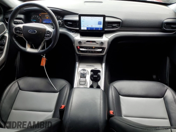 2022 Ford Explorer XLT z VIN 1FMSK8DHXNGA46673, wystawiony jako Copart lot #56525165 z przebiegiem 83 017 mil mil oraz Szkoda całkowita • Salvage title. Historia ofert i sprzedaży dostępna na DreamBid. Obrazek 8.